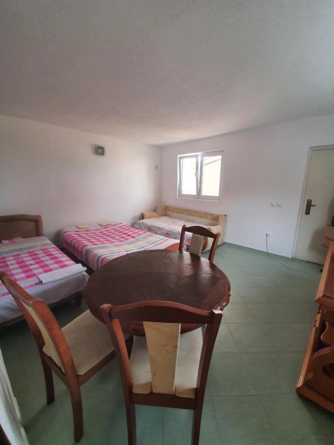 Leni Apartmani Dobre Vode Dobrá Voda Exterior foto
